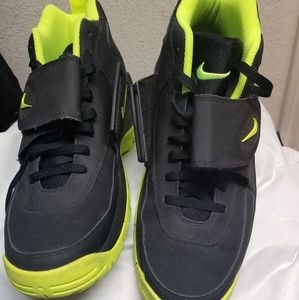 Junior Seau Nike Air Mission shoes sz. 10.5!